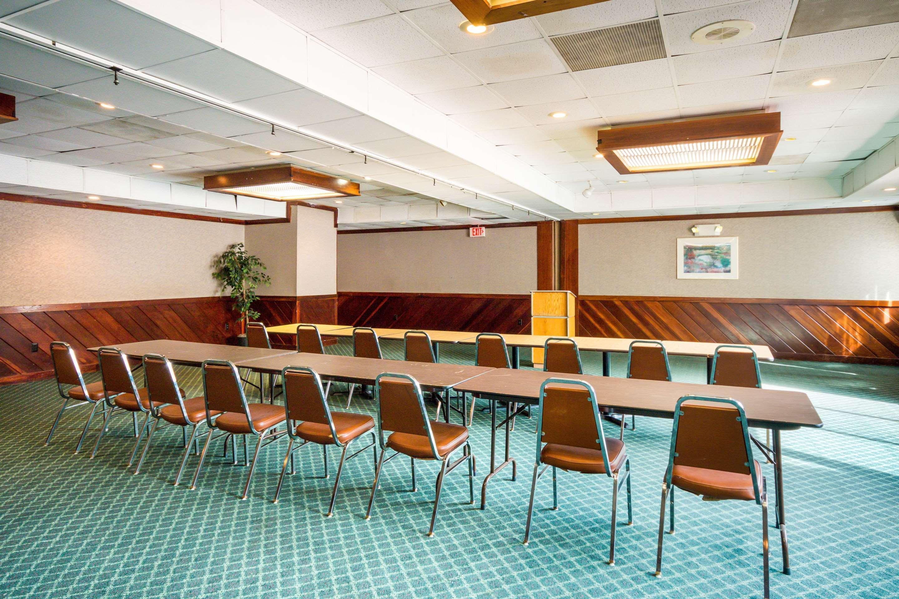 Rodeway Inn And Suites 포츠머스 외부 사진