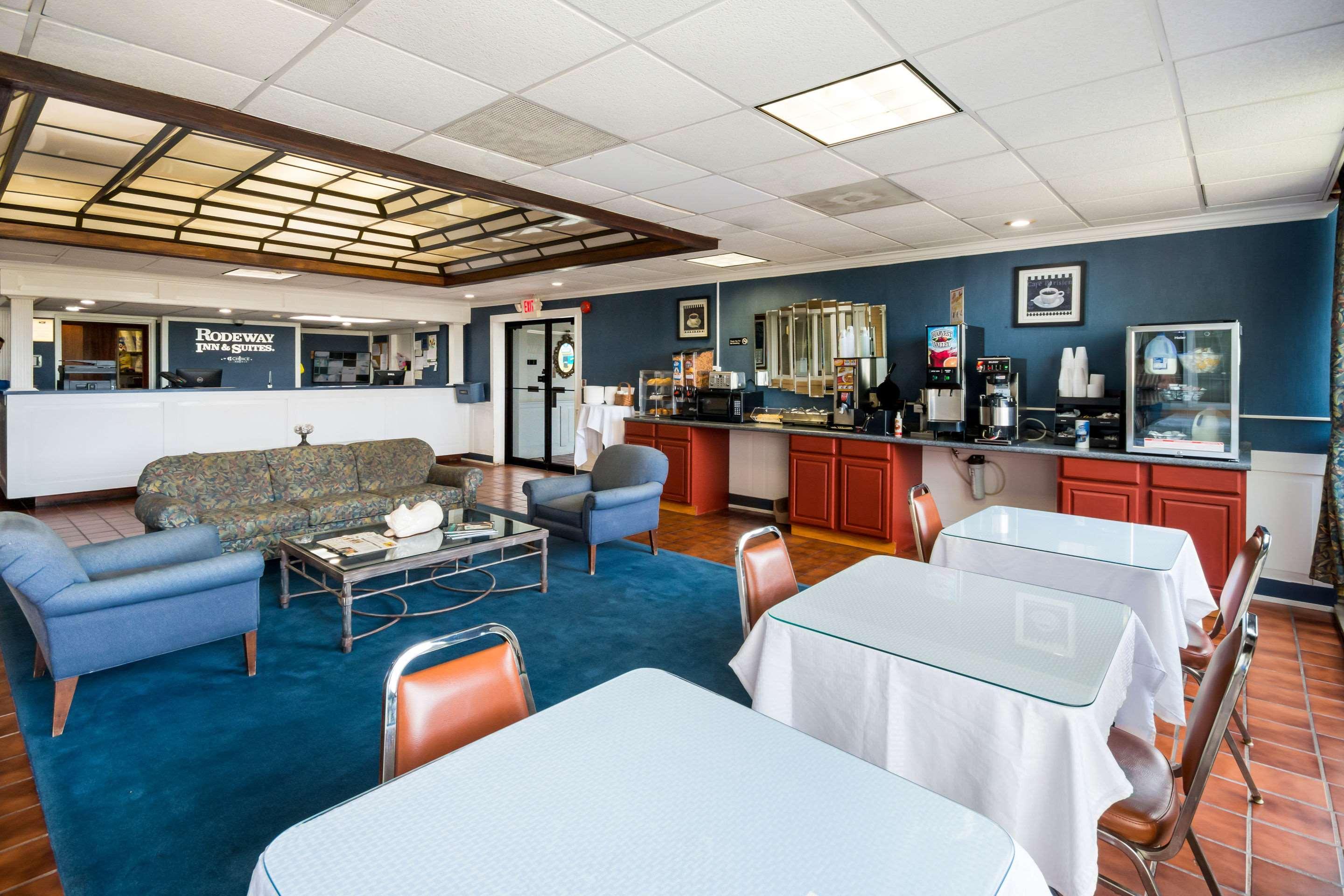 Rodeway Inn And Suites 포츠머스 외부 사진