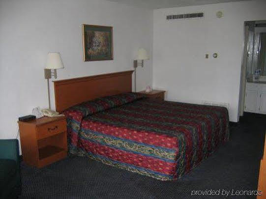 Rodeway Inn And Suites 포츠머스 객실 사진