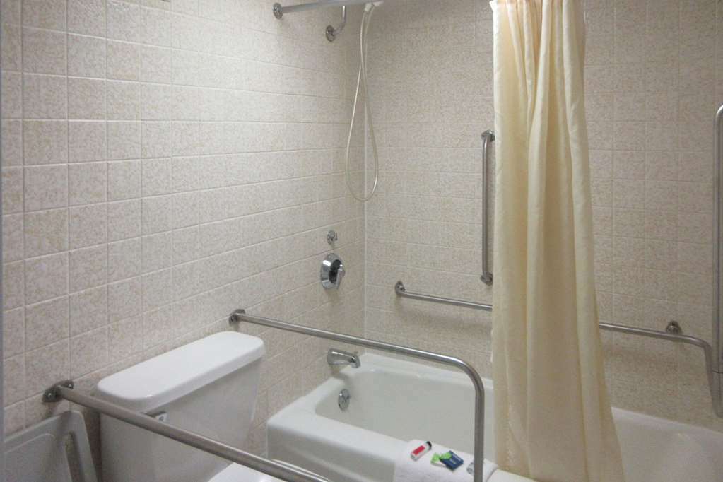Rodeway Inn And Suites 포츠머스 객실 사진
