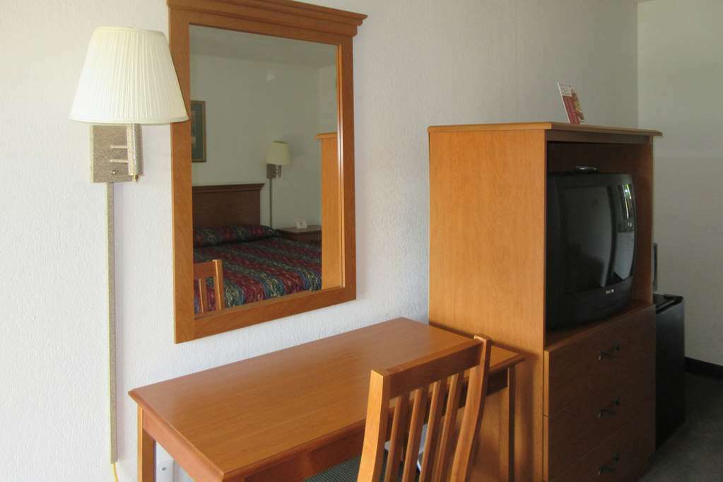 Rodeway Inn And Suites 포츠머스 객실 사진