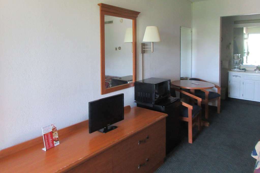 Rodeway Inn And Suites 포츠머스 객실 사진